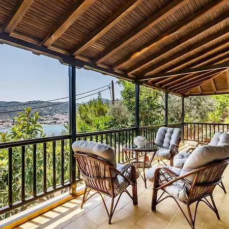 Ourania Apartment Skopelos Town