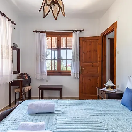 Ourania Apartment Skopelos Town